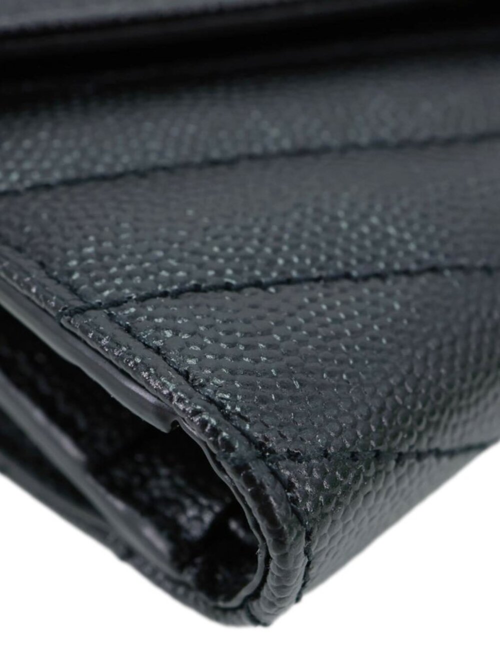 Yves Saint Laurent Cassandra Small Matelasse Grain De Poudre Compact Tri Fold - Picture 6 of 15